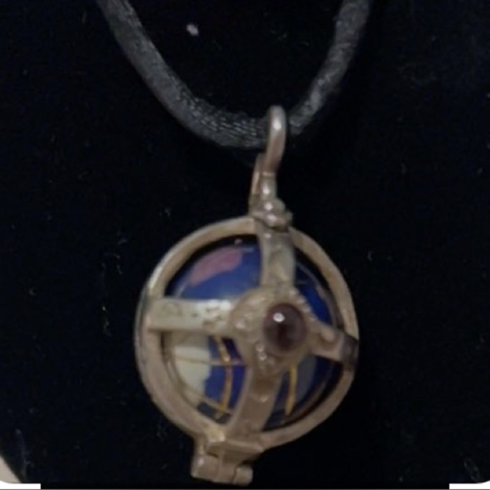 Vintage Silver and Blue Pendant Necklace